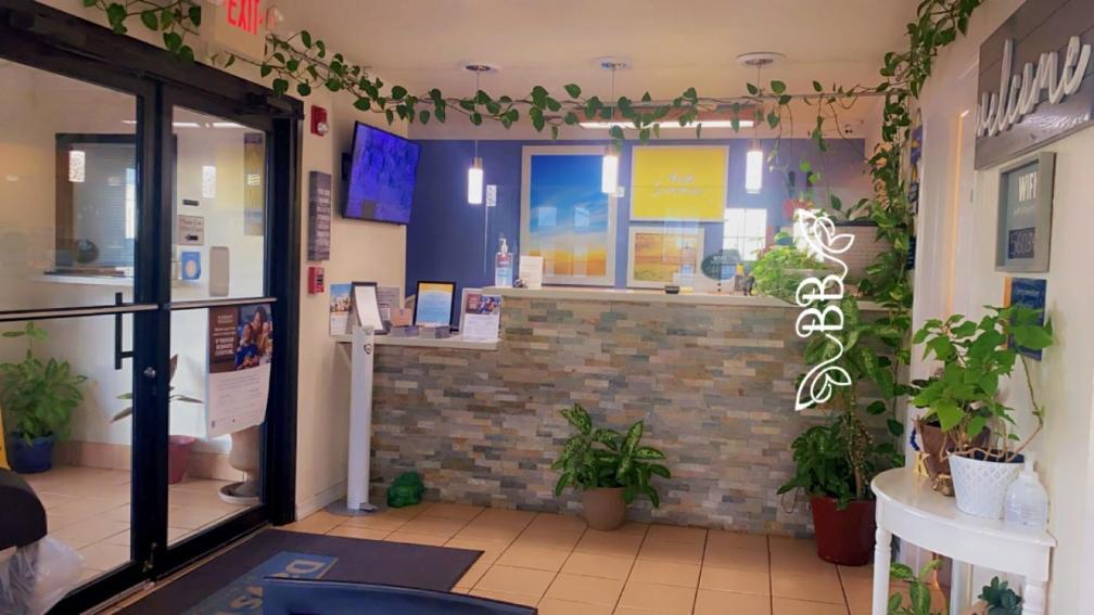Days Inn & Suites By Wyndham Braunig Lake Elmendorf Dış mekan fotoğraf